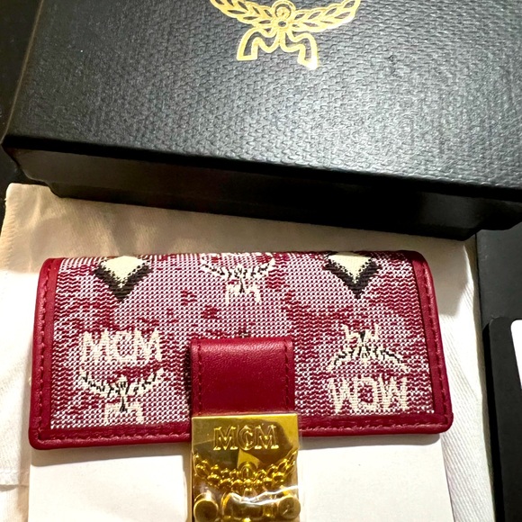 MCM Vintage Jacquard Bi-Fold Wallet - Picture 2 of 5